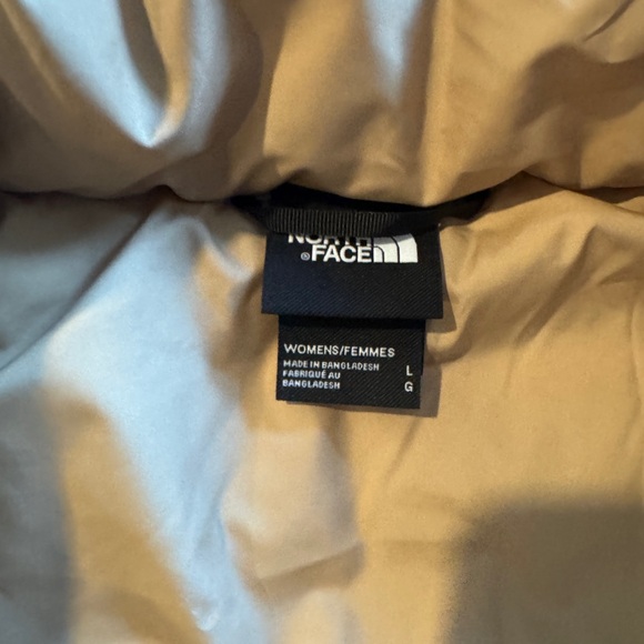 The North Face Women's Beige Puffer Jacket - Picture 2 of 4